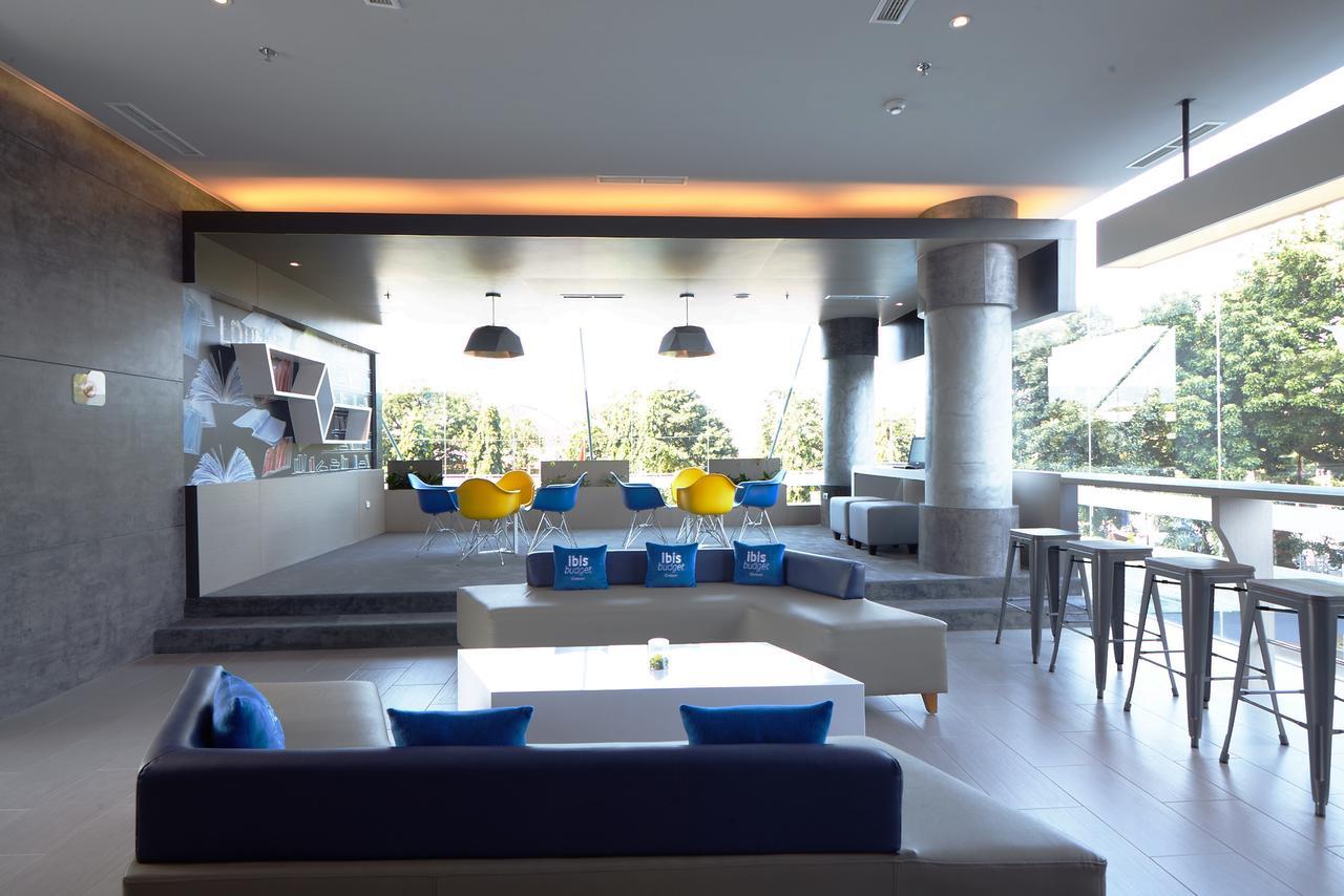 Ibis Budget Cirebon Exteriér fotografie