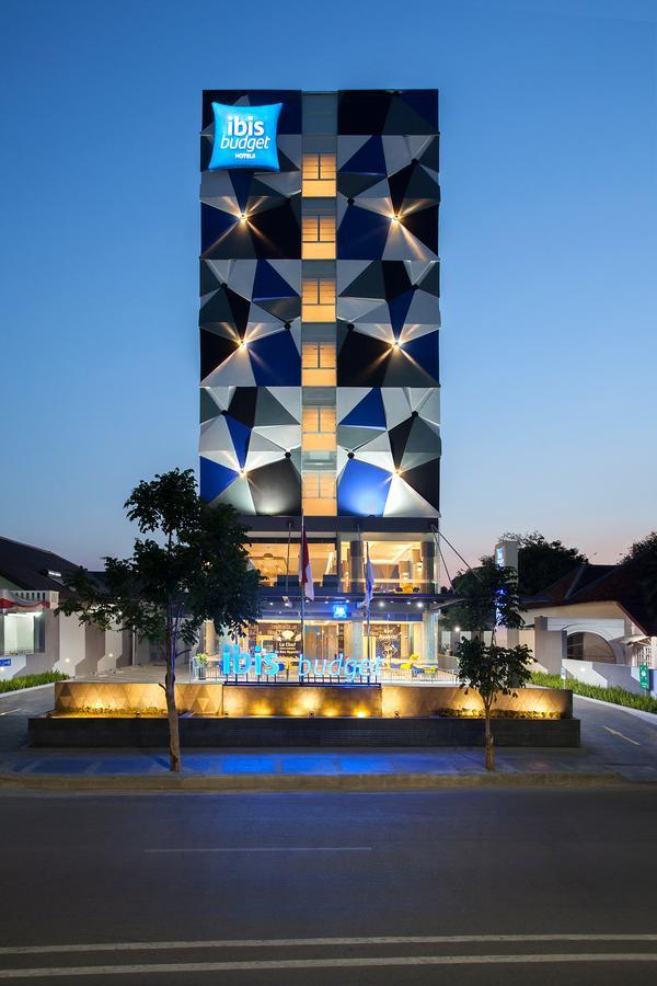 Ibis Budget Cirebon Exteriér fotografie