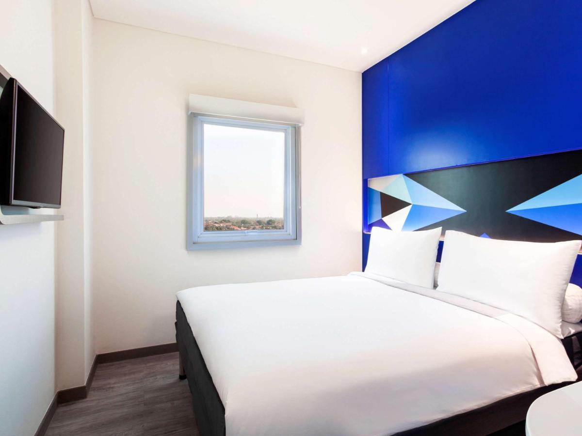 Ibis Budget Cirebon Exteriér fotografie